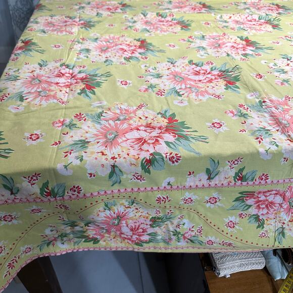 April Cornell Vintage Style Floral Lime Green Pink Tablecloth Rectangle 118 x 59 - Picture 2 of 8